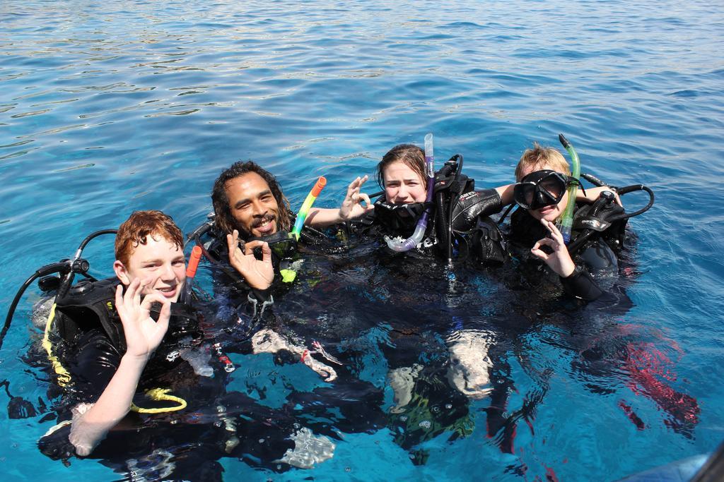 Umbi Sharks Bay Diving Village Sharm el-Sheikh Ngoại thất bức ảnh